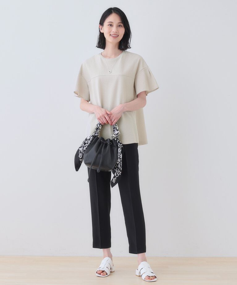INDIVI「【洗える／体型カバー】凹凸素材フレアデザイントップス」|Tシャツ・カットソー|