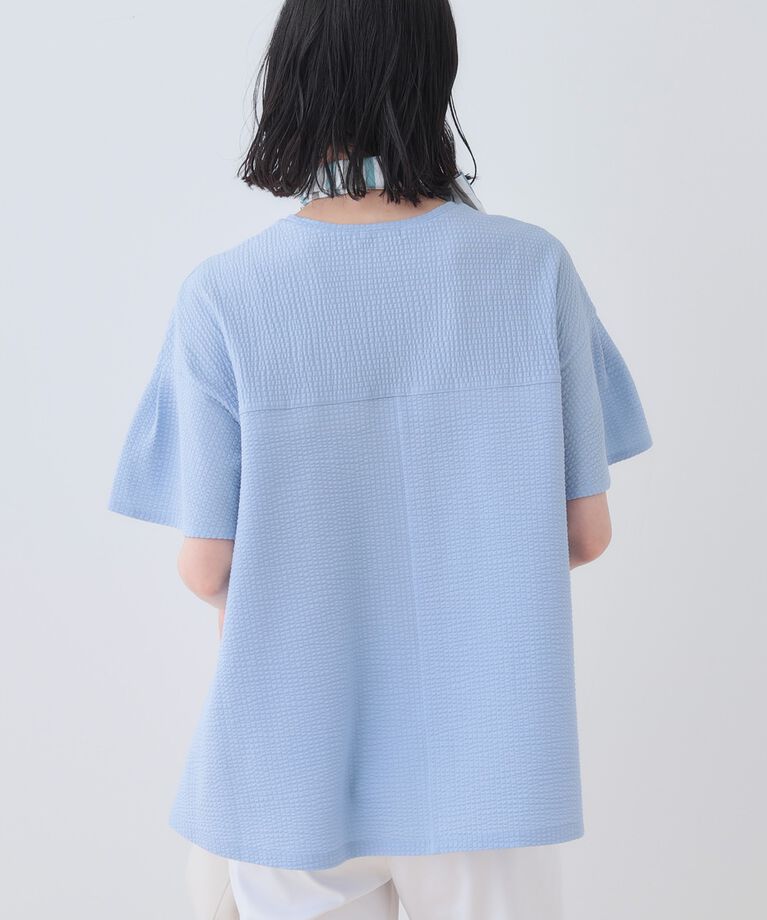 INDIVI「【洗える／体型カバー】凹凸素材フレアデザイントップス」|Tシャツ・カットソー|
