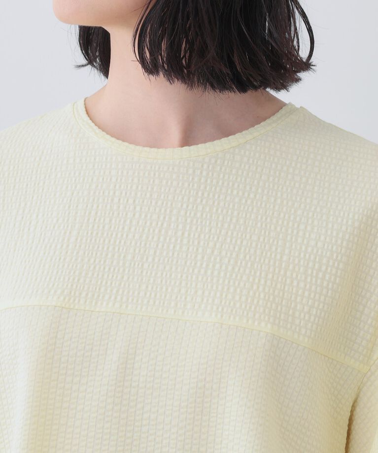 INDIVI「【洗える／体型カバー】凹凸素材フレアデザイントップス」|Tシャツ・カットソー|