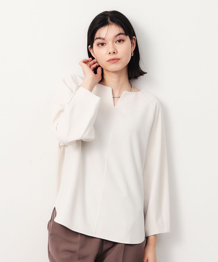 OPAQUE.CLIP「UV 袖口金ボタンキーネックトップス【吸水速乾/洗濯機洗い可】」|Tシャツ・カットソー|