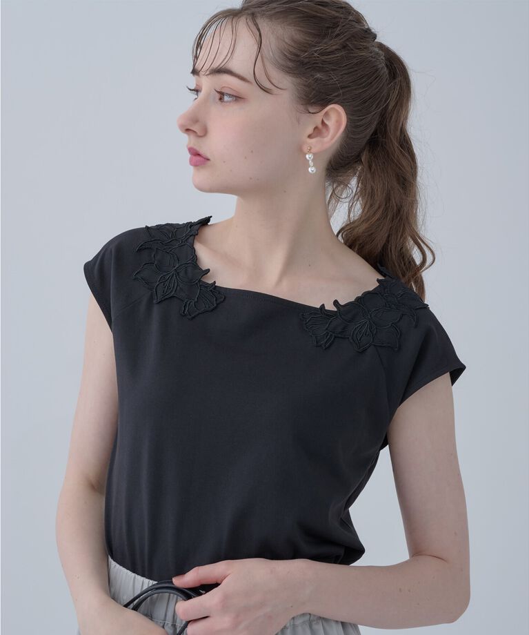 Couture broach「【接触冷感・UV・アンチピリング】フレンチスリーブエンブロカットソー」|Tシャツ・カットソー|ﾌﾞﾗｯｸ(019)