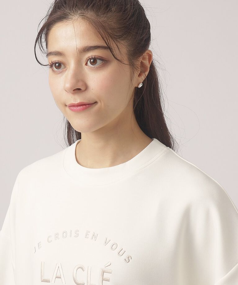 SHOO･LA･RUE「優しい着心地　もちさら 大人のロゴ刺繍トップス」|Tシャツ・カットソー|