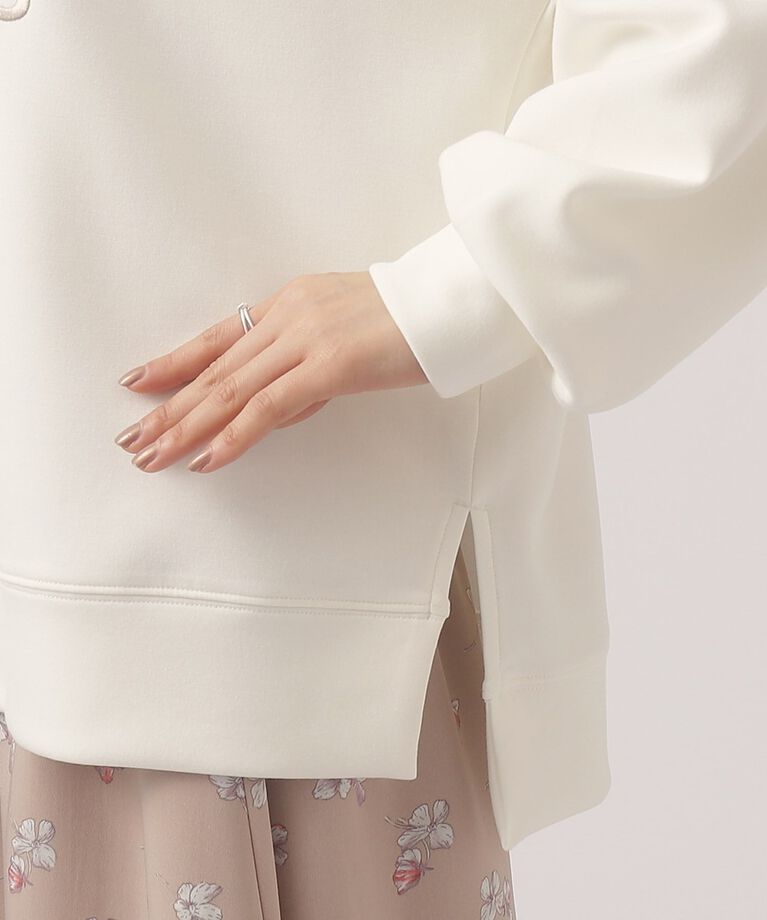 SHOO･LA･RUE「優しい着心地　もちさら 大人のロゴ刺繍トップス」|Tシャツ・カットソー|