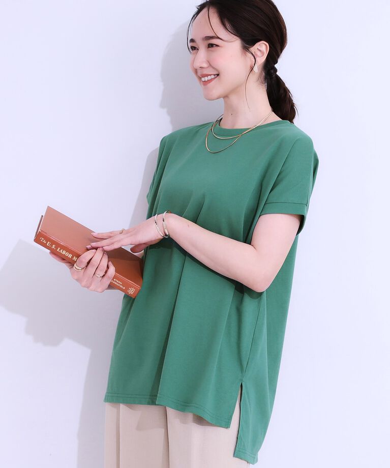 SHOO･LA･RUE「【洗える/S-LL/ひんやり/UV】汗をかいても気になりにくい スリットトップス」|Tシャツ・カットソー|グリーン(022)