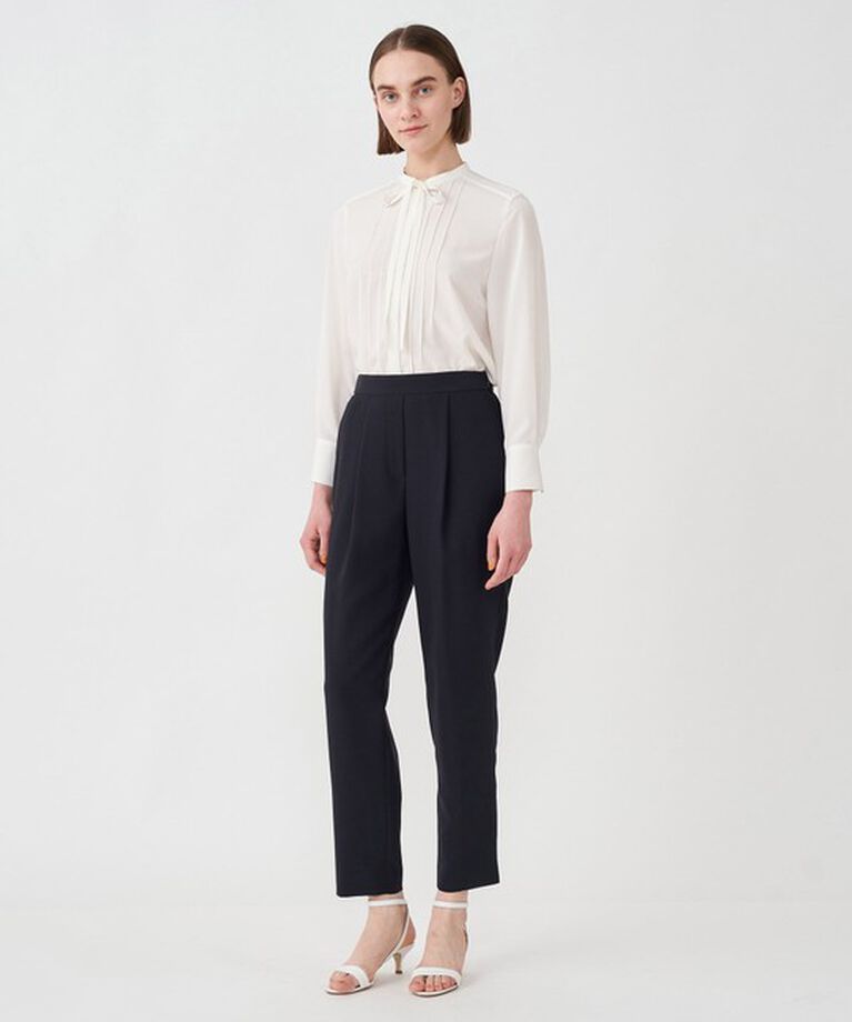 Ballsey「コンフォートストレッチツイル タックテーパードパンツ」|スラックス|